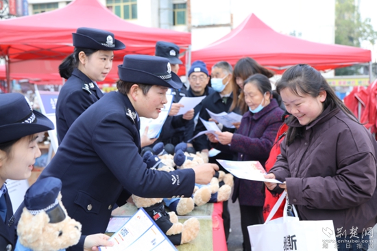崇陽(yáng)公安 反恐.jpg