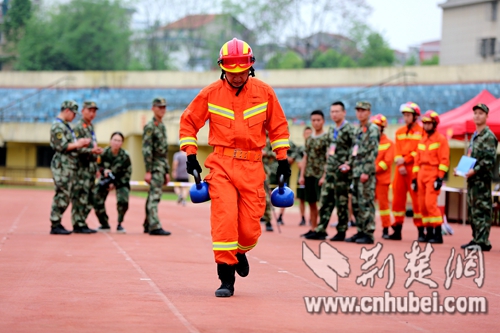 000000.jpg 000000.jpg